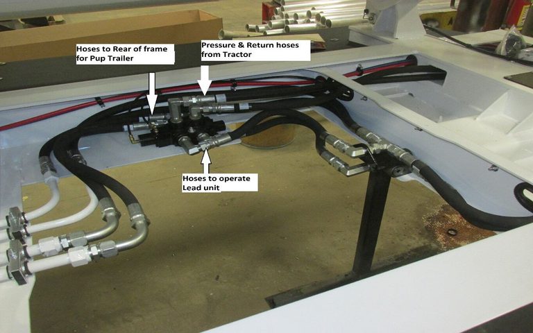Lead trailer hydraulics 3