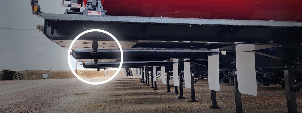 Smith Co Kingpin on trailer croppedhighlighted